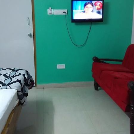 Sri Sai Teja Residency Hotel Srikalahasti Bagian luar foto