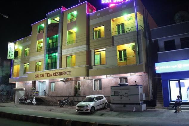 Sri Sai Teja Residency Hotel Srikalahasti Bagian luar foto